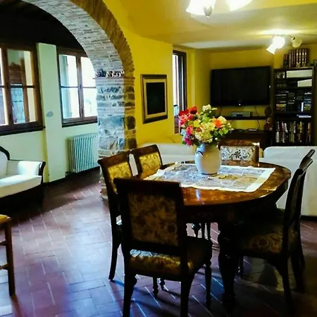 With 5 Bedrooms In Arezzo, With Private Pool, Furnished Terrace Villa