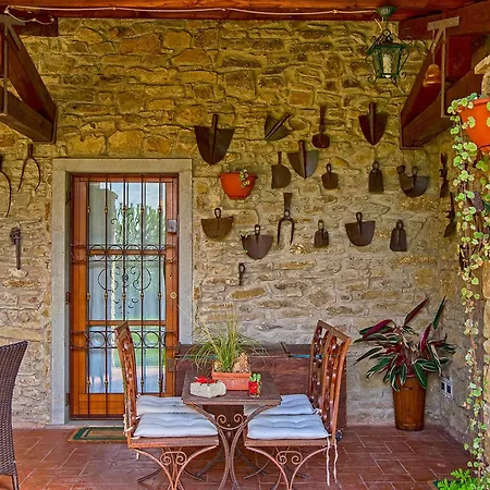 With 5 Bedrooms In Arezzo, With Private Pool, Furnished Terrace Villa *